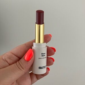 Violette FR Bisou Balm in Bonbon Myrtille